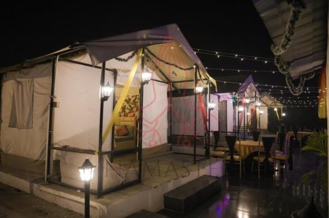 Luxury Farmhouse In Chhatarpur With Pool ニューデリー エクステリア 写真